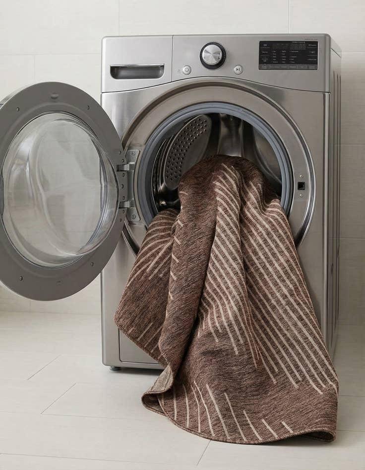 Detail image of 7' 10 x 7' 10  Washable Modern Indoor / Outdoor Round Rug