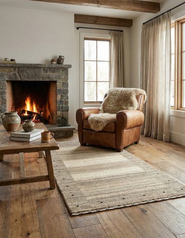 2' 5 x 4' 8 Hand Knotted Gabbeh Wool Rug