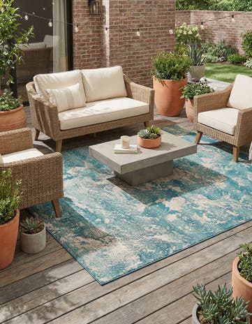 5' x 7' Easy-Clean Modern Indoor / Outdoor Rug