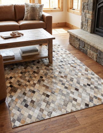 3' 11 x 5' 11 Cowhide Stocks Rug