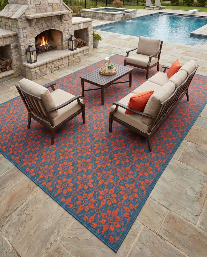 10' x 14' Easy-Clean Trellis Indoor / Outdoor Rug