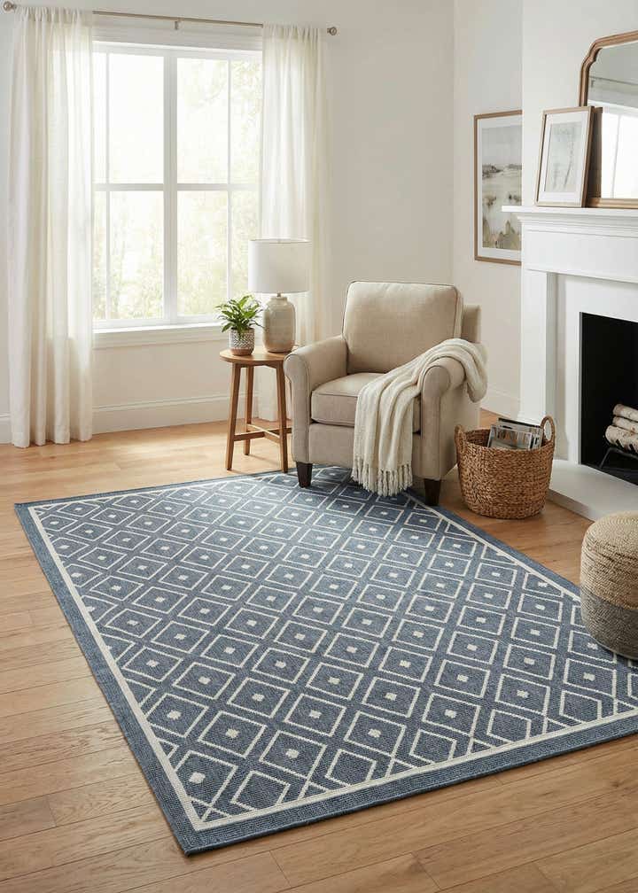 4' x 6' Easy-Clean Lattice Indoor / Outdoor Rug