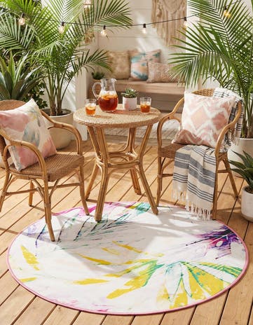 Ivory Easy-Clean Jill Zarin Caribbean Indoor / Outdoor Round Rug