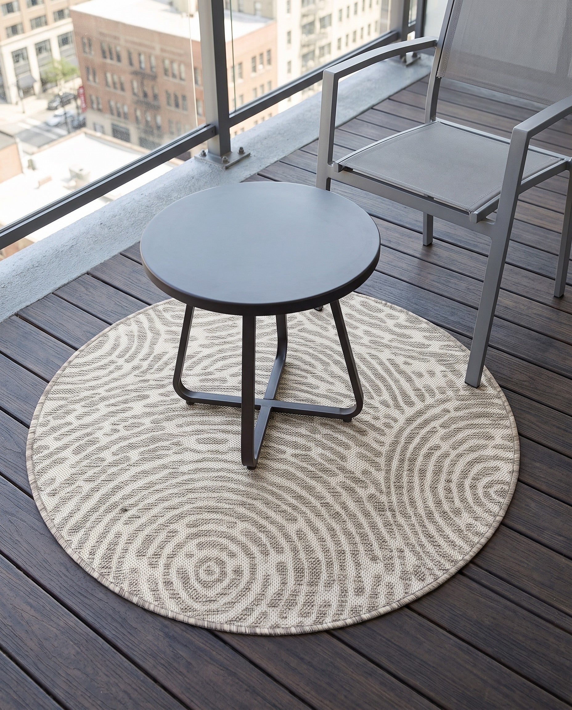 3' x 3' Easy-Clean Modern Indoor / Outdoor Round Rug
