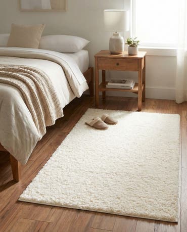  2' 2 x 3' Comfort Solid Shag Rug