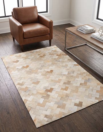 3' 11 x 5' 10 Cowhide Stocks Rug