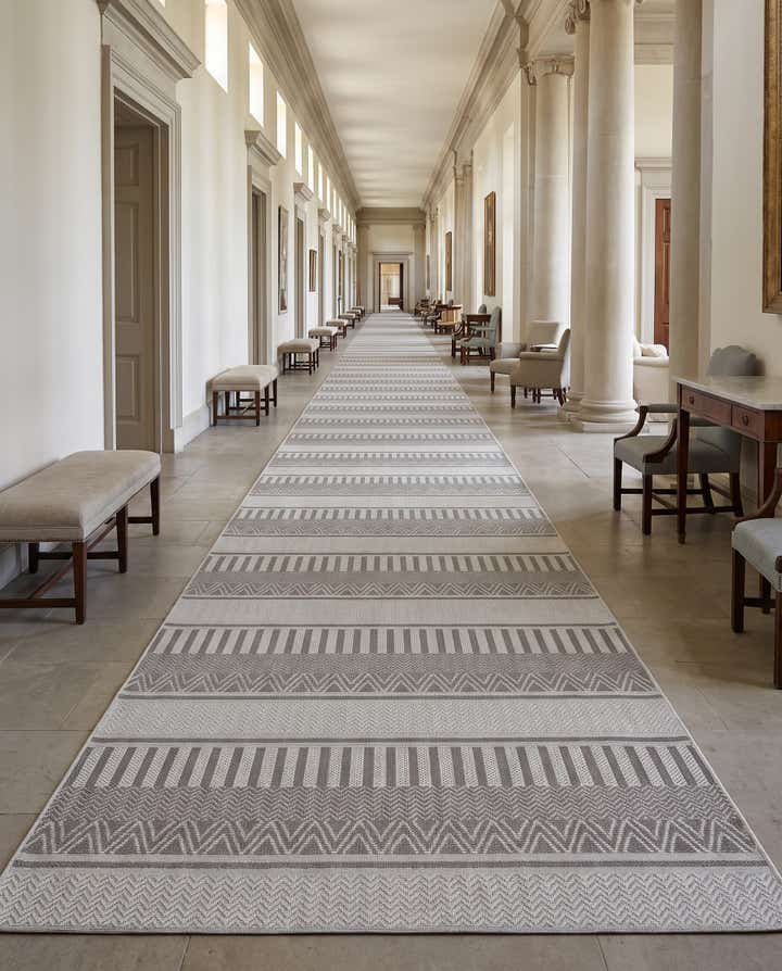 5' x 82' Easy-Clean Indoor / Outdoor Runner Rug
