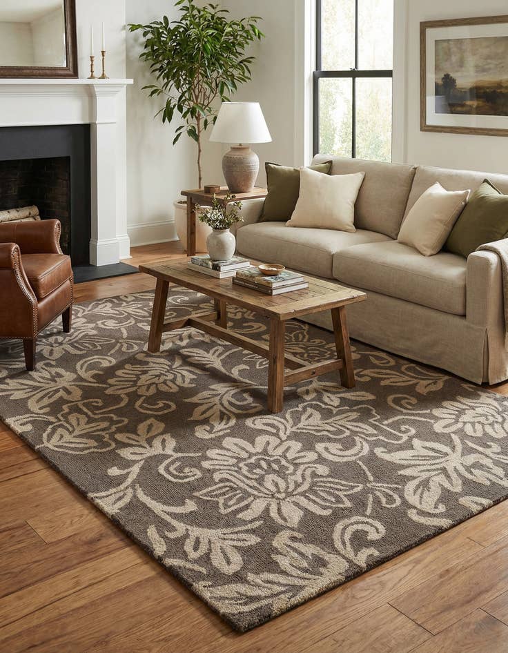 Detail image of 5' 1 x 8' Agra Wool Rug