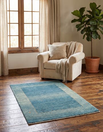 2' 9 x 4' 2 Kashkuli Wool Rug