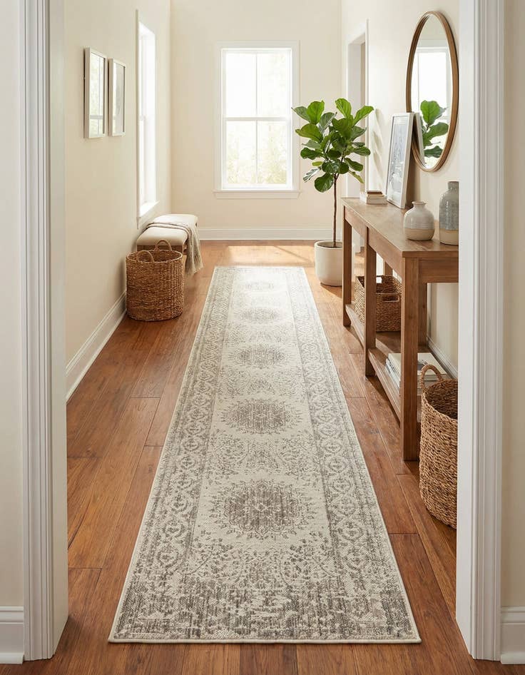 Detail image of 2' 7 x 12'  Washable Traditional Indoor / Outdoor Runner Rug