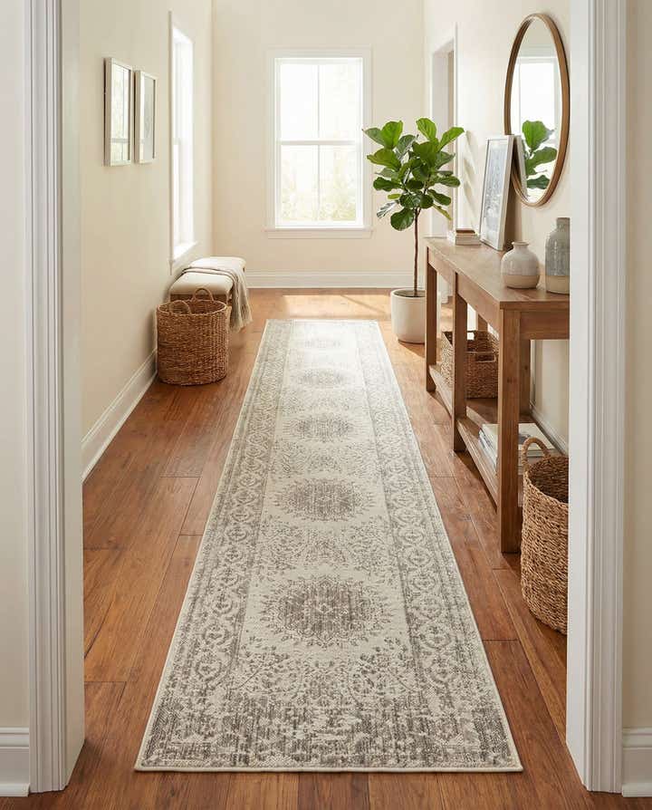 2' 7 x 12' Easy-Clean Traditional Indoor / Outdoor Runner Rug
