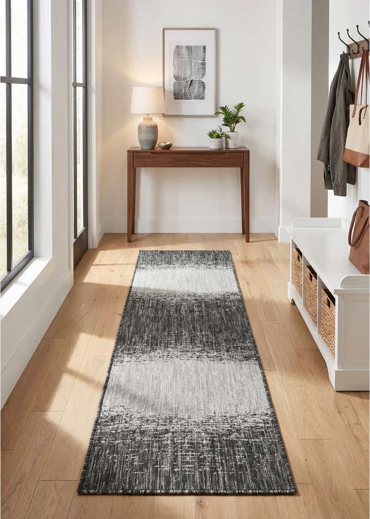 2' x 8' Easy-Clean Modern Indoor / Outdoor Runner Rug
