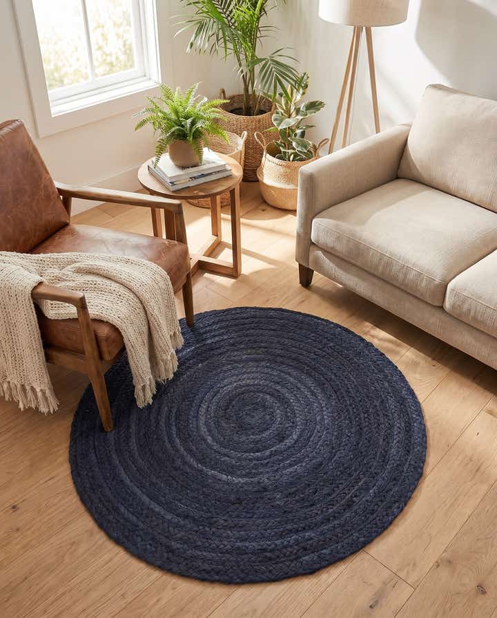 3' 3 x 3' 3 Handmade Braided Jute Round Rug
