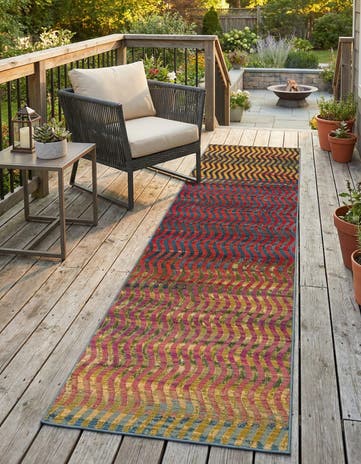 2' 7 x 10' Easy-Clean Modern Indoor / Outdoor Runner Rug