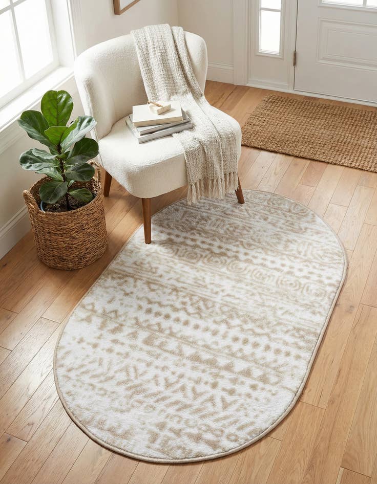 Detail image of 2' x 3' Hermitage Oval Rug