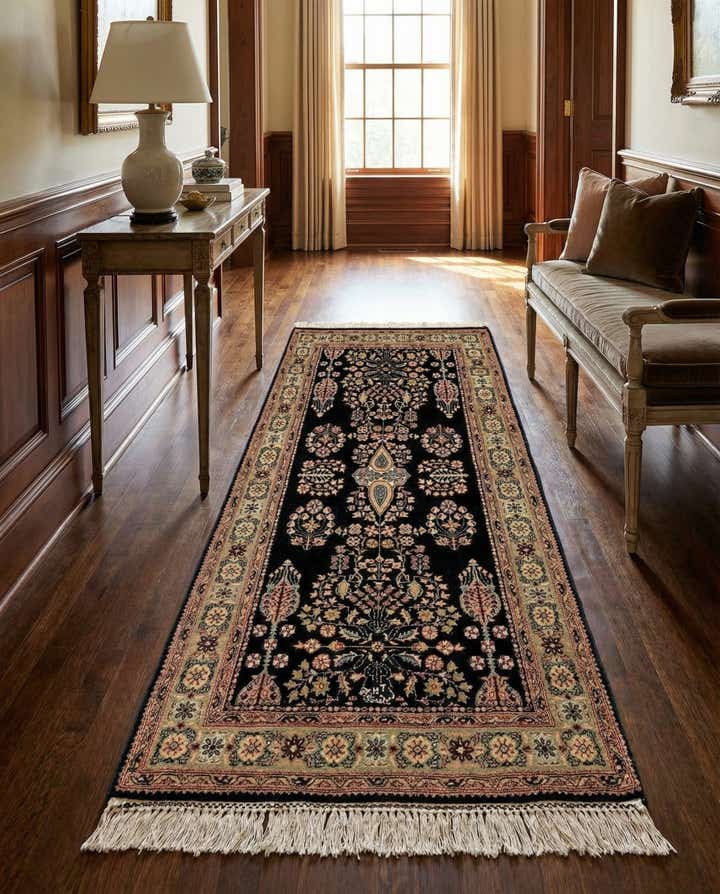 2' 5 x 4' 7 Sarouk Runner Rug