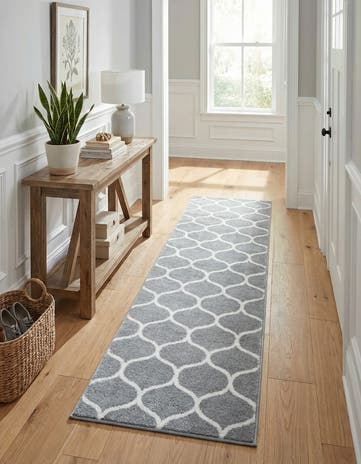 2' x 9' Lattice Frieze Runner Rug