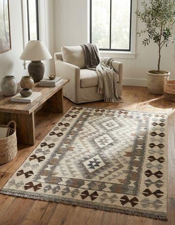 3' 6 x 4' 11 Hand Woven Kilim Maymana Wool Rug