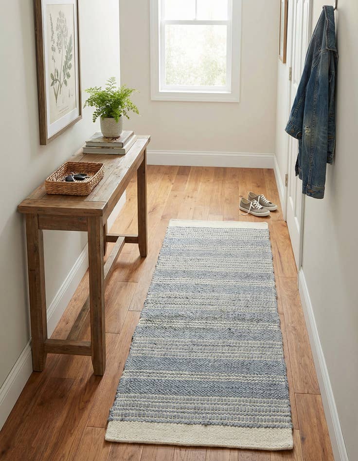 Detail image of 2' x 5' 1  Hand Woven Lariat Runner Rug