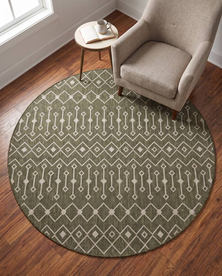Detail image of 6' x 6' Easy-Clean Trellis Indoor / Outdoor Round Rug