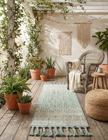 2' 2 x 6' 7 Easy-Clean Eco Bohemian Indoor / Outdoor Runner Rug
