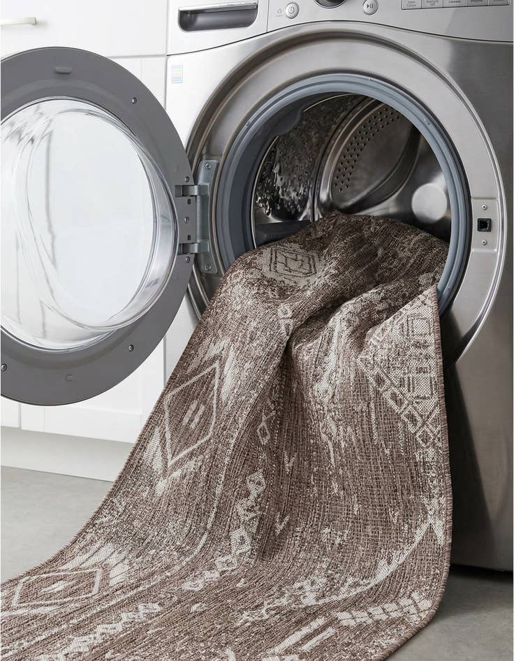 Detail image of  2' 7 x 12'  Washable Bohemian Indoor / Outdoor Runner Rug