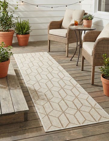 2' x 6' 1 Easy-Clean Trellis Indoor / Outdoor Runner Rug