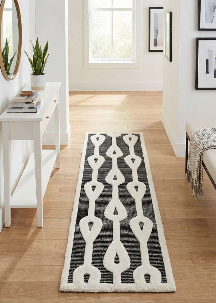2' 7 x 8' Prismatic Runner Rug