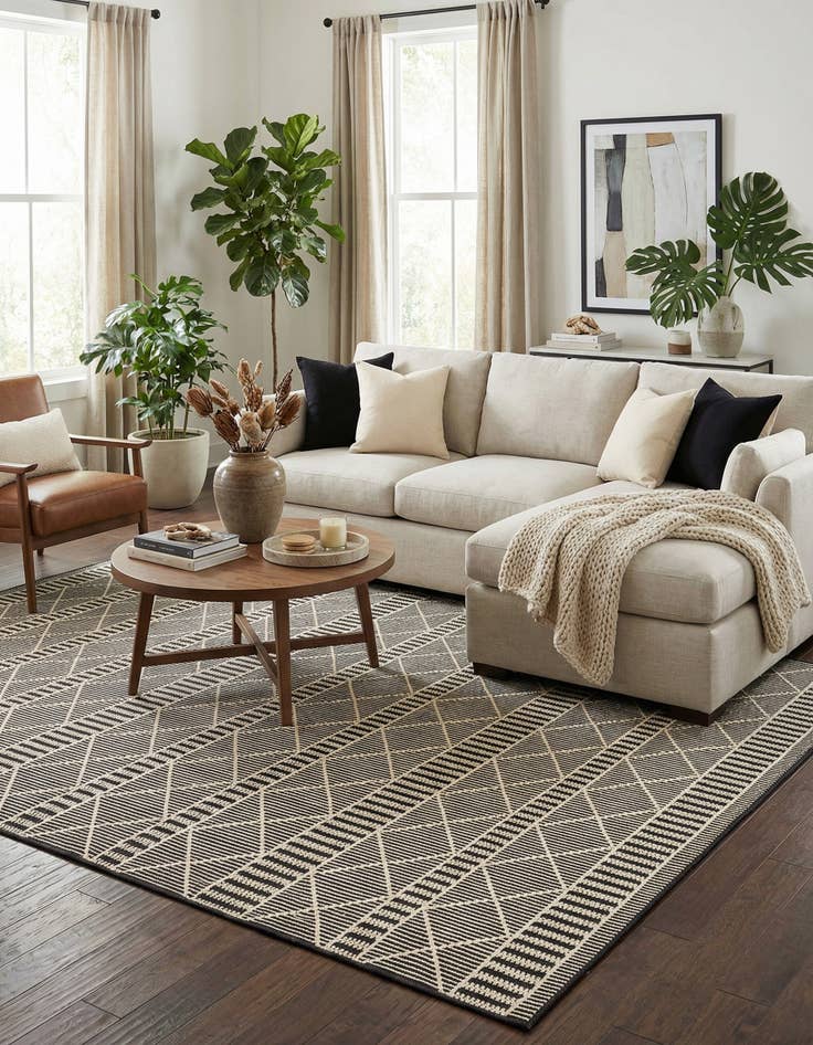 Detail image of  10' x 12'  Washable Lattice Indoor / Outdoor Rug