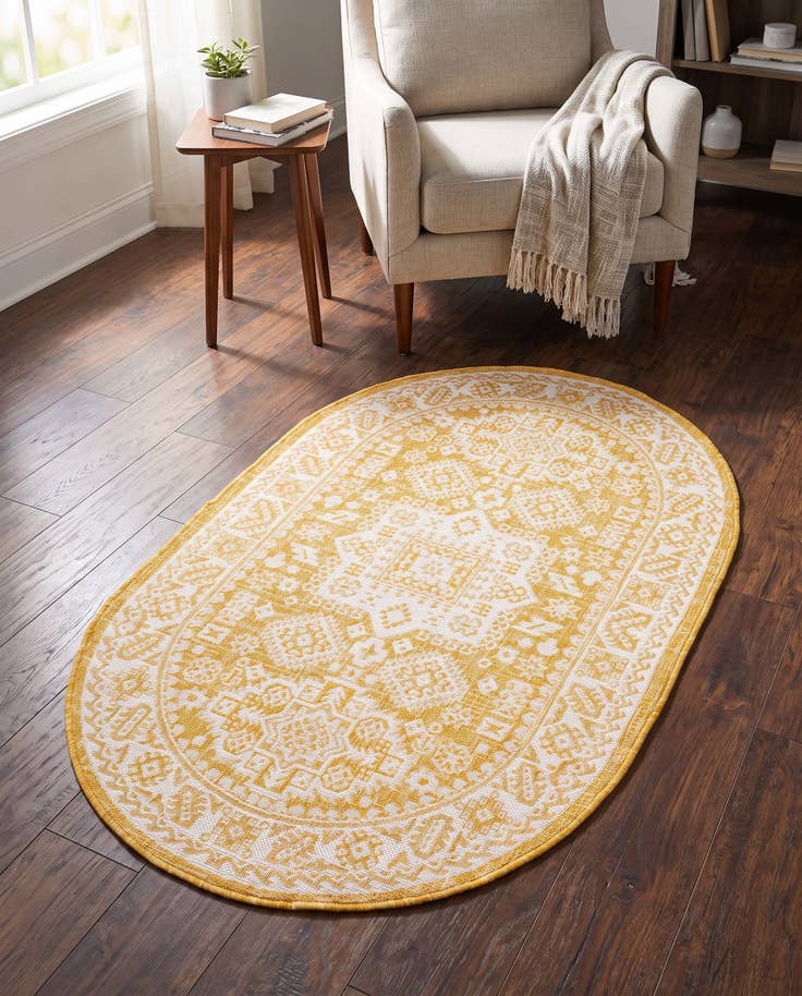 Detail image of 3' x 5' 3 Easy-Clean Aztec Indoor / Outdoor Oval Rug