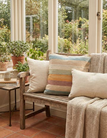 2' 5 x 2' 5 Hand Woven Pillow Wool Square Rug