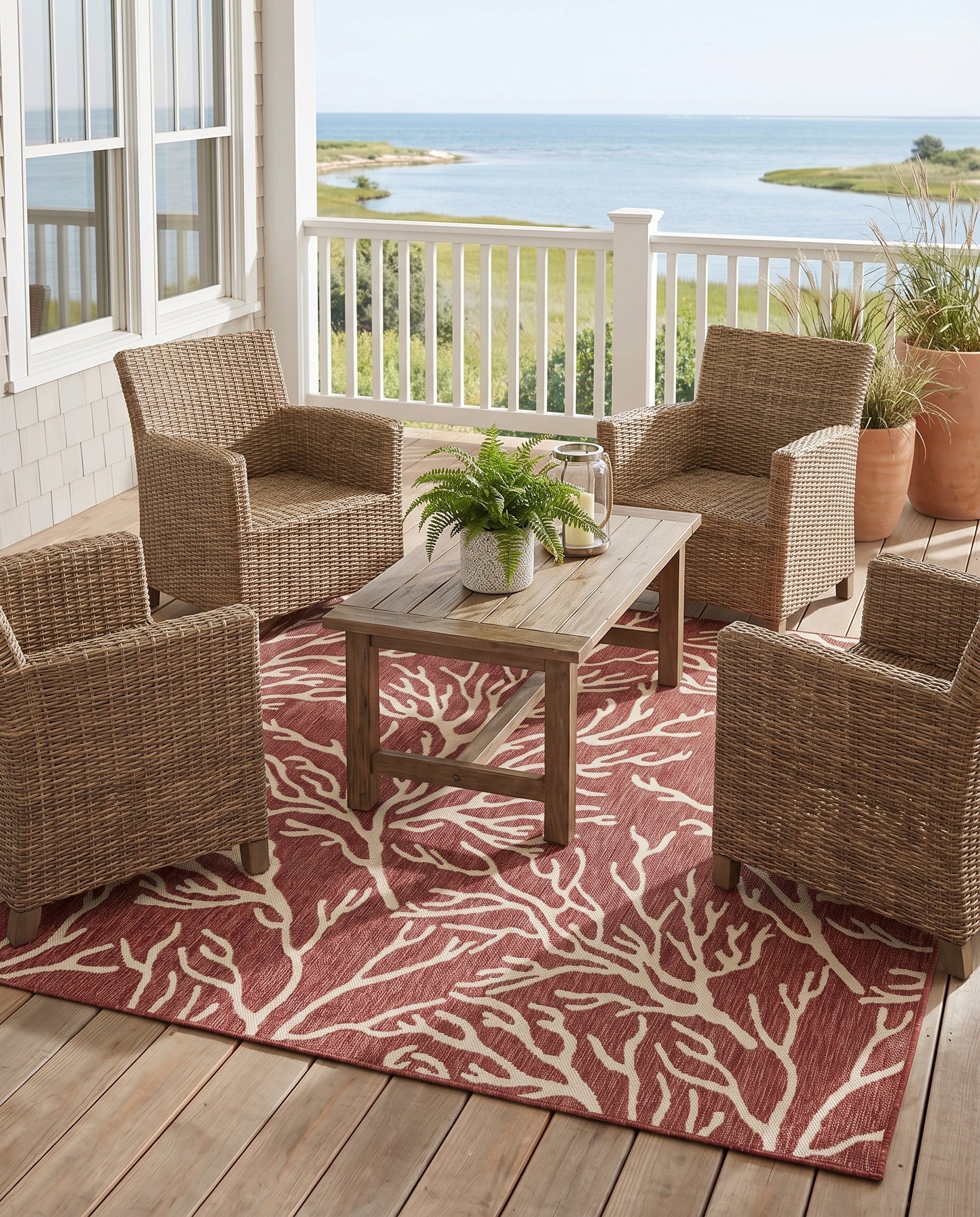 7' 10 x 7' 10 Easy-Clean Coastal Indoor / Outdoor Square Rug