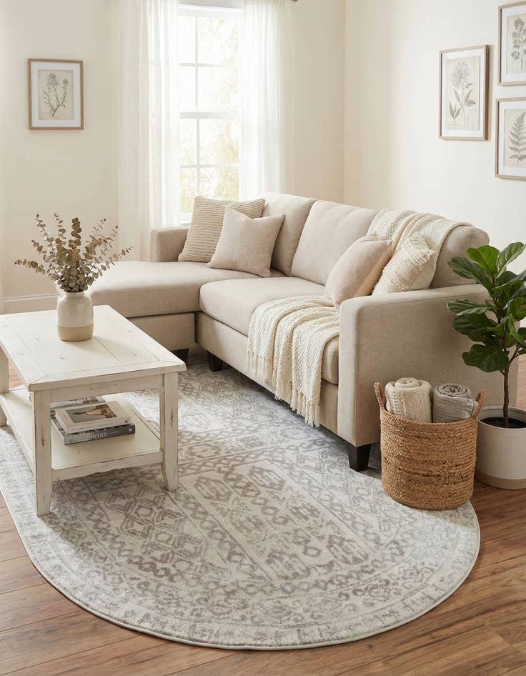 Detail image of 5' x 8' Oxford Oval Rug