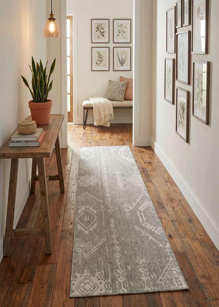 3' 3 x 12' Easy-Clean Bohemian Indoor / Outdoor Runner Rug