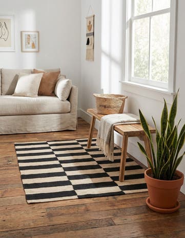 2' 8 x 3' 10 Hand Woven Kilim Modern Wool Rug