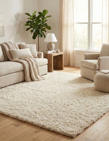 Moroccan Ivory Hand Woven Haka Deluxe Shag Square Rug