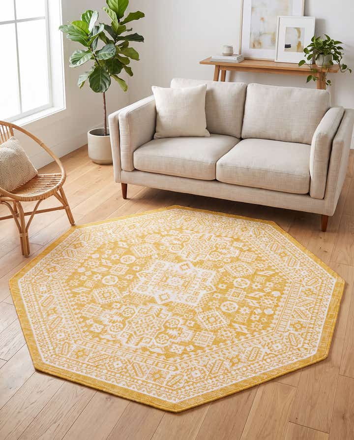 5' 3 x 5' 3 Easy-Clean Aztec Indoor / Outdoor Octagon Rug