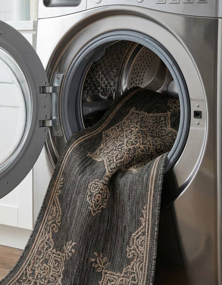 Detail image of 2' x 6'  Washable Traditional Indoor / Outdoor Runner Rug