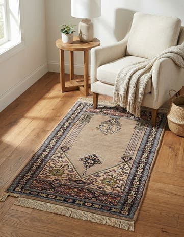 2' 8 x 4' 5 Hand Knotted Lahour Oriental Wool Rug