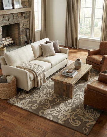 5' x 8' Agra Rug