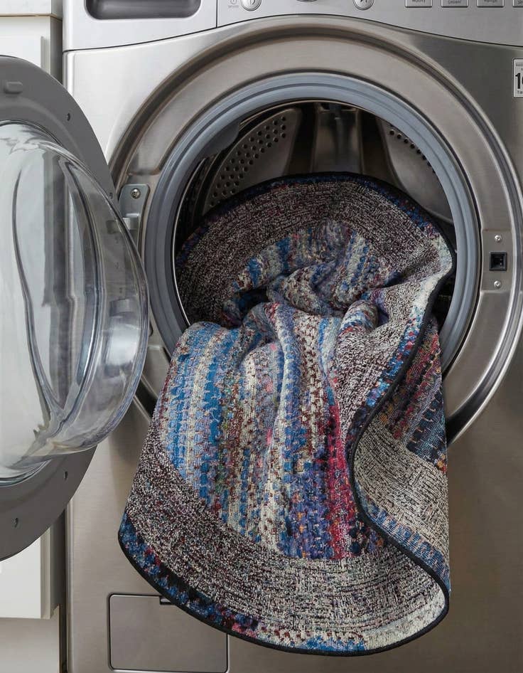 Detail image of  5' x 5'  Washable Modern Indoor / Outdoor Round Rug