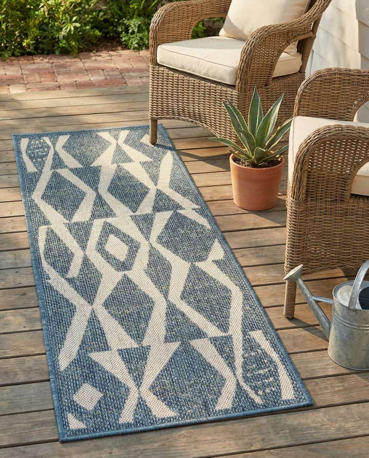 2' x 5' 1 Easy-Clean Baja Indoor / Outdoor Runner Rug