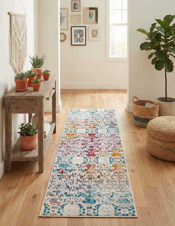 Ivory Amulet Runner Rug