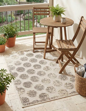 2' x 3' Easy-Clean Sabrina Soto Indoor / Outdoor Rug