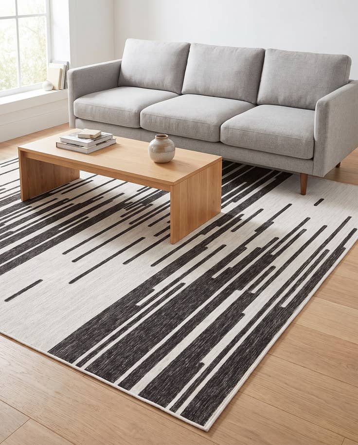 Detail image of 7' x 10' Easy-Clean Modern Indoor / Outdoor Rug