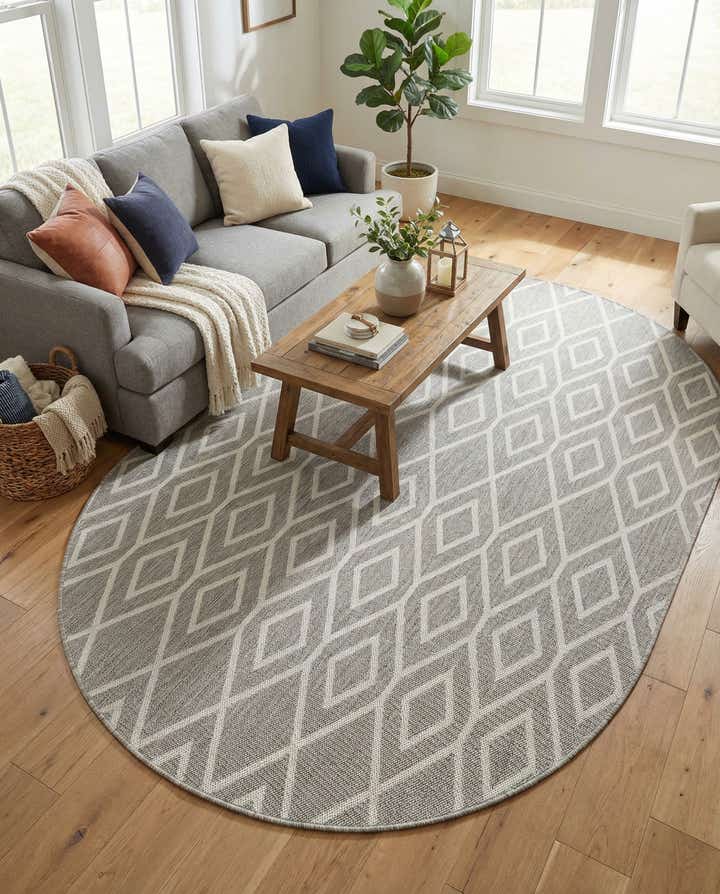 5' 3 x 8' Easy-Clean Jill Zarin Turks and Caicos Indoor / Outdoor Oval Rug