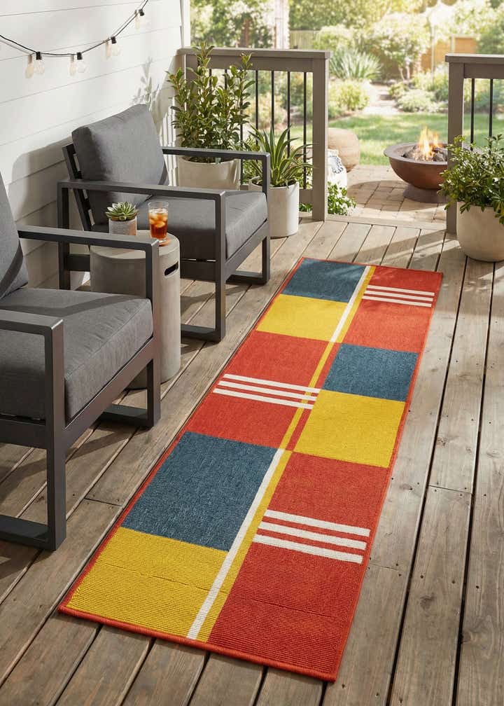 2' x 6' Easy-Clean Modern Indoor / Outdoor Runner Rug