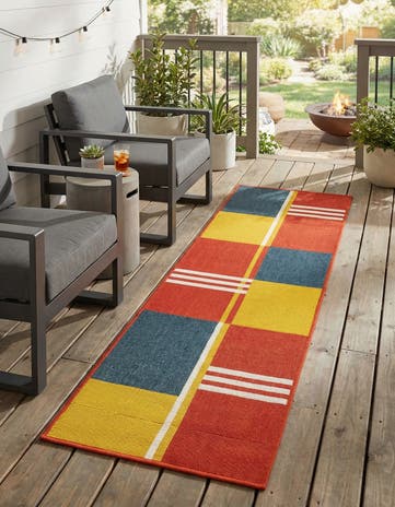 2' x 6' Easy-Clean Modern Indoor / Outdoor Runner Rug