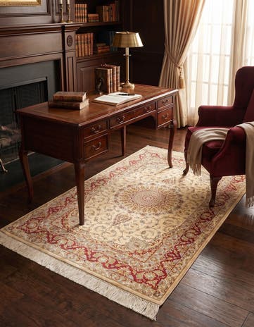 3' 4 x 4' 11 Ghom Silk Rug