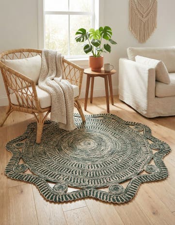 6' 1 x 6' 1 Handmade Braided Jute Round Rug